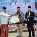 K.H. Muhammad Mursyid Isi Seminar Kepesantrenan se-Riau Jelang Hari Santri Nasional di Kuansing IMG-20251022-WA0007