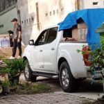 Gudang Warung Harian Digeledah Bea Cukai, Dua Mobil Muatan Kerdus Diduga Rokok Ilegal Diamankan IMG_20251010_182912_copy_300x256