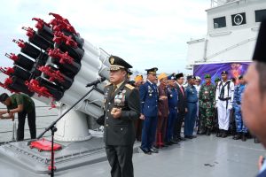 Peringati Hari Pahlawan, Kilang Pertamina Dumai Gelar Upacara Hingga Ikut Tabur Bunga di Laut