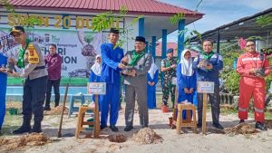 Peringatan Hari Pohon Sedunia, Kapolres Dumai: Menanam Pohon Menjaga Bumi
