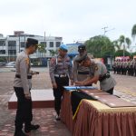 Lima Pejabat Polres Dumai Ganti Jabatan, Kapolres Sampaikan Pesan Begini IMG-20251210-WA0089_copy_1024x682