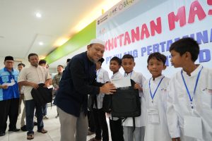 Senyum Ceria Wajah 200 Anak Dumai, Ketika PT KPI Rayakan HUT ke-68 Pertamina dengan Gelar Khitanan Massal Gratis
