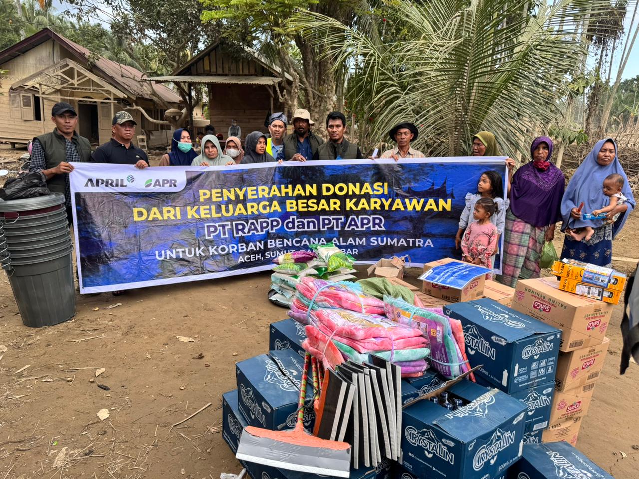Paguyuban Riau Kompleks Salurkan Bantuan Karyawan RAPP dan APR untuk Korban Bencana di Tiga Provinsi