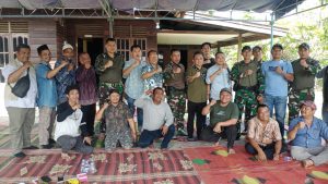 Silaturahmi Komandan Grup 3 Kopasus Bersama Tokoh Masyarakat Basilam Baru