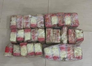 Minibus  Bawa 30 Kg Sabu di Gerbang Tol Bathin Solapan Disergap, Jaringan Lintas Provinsi