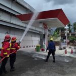 Pertamina Perkuat Kesiapsiagaan Penanganan Kebakaran SPBU melalui Simulasi Penanggulangan Keadaan Darurat IMG-20260507-WA0065